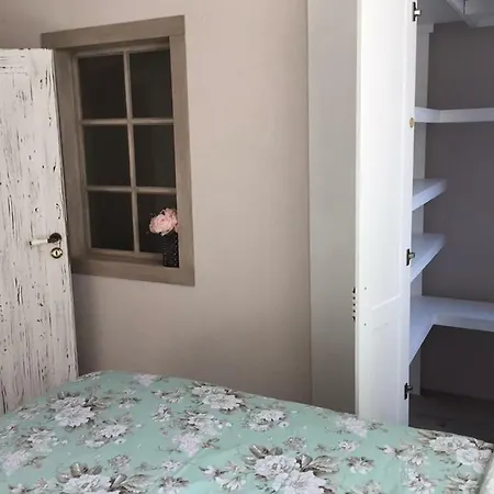 Art Apartment *